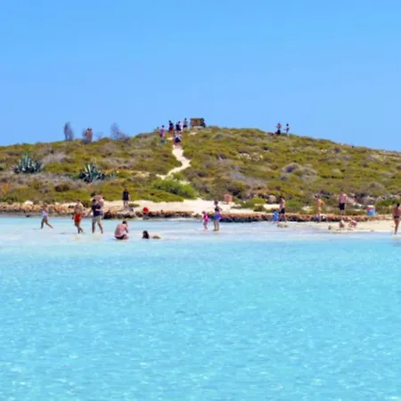 Imagine Your Family Renting A Luxury Holiday Close To Protaras' Main Attractions, 1217 Vilă